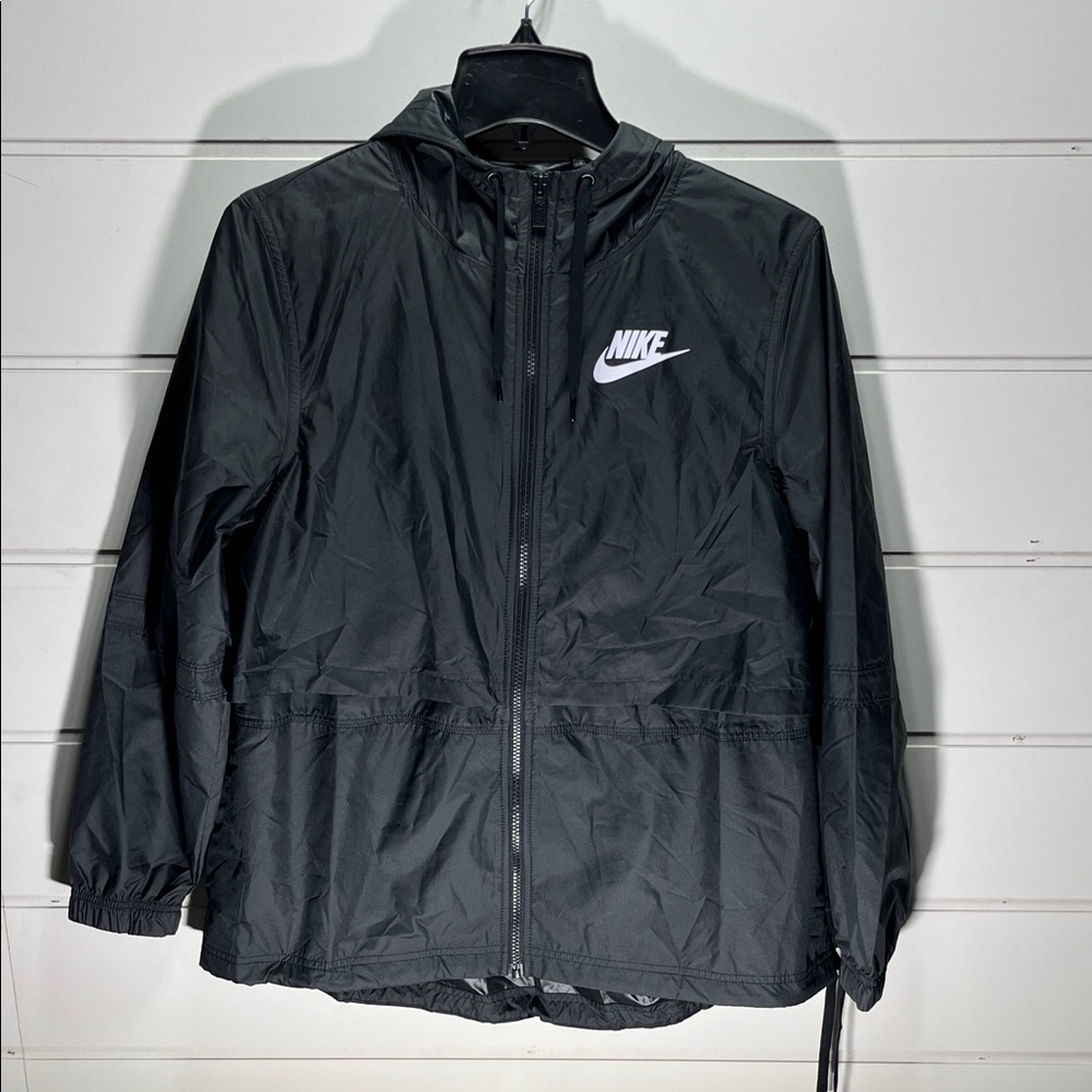 Nike Women’s Black Hooded Windbreaker